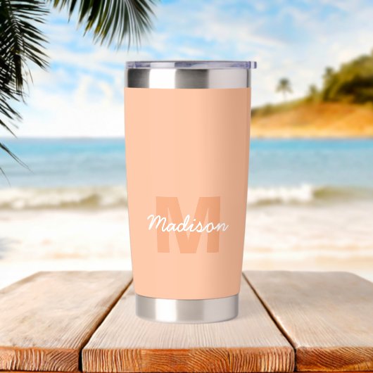 Koel pastelkleurig perzik kleur met aangepaste mon geïsoleerde drinkbeker (Strand)