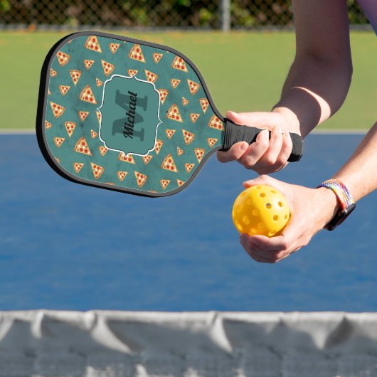 Koel pizza snijdt blauwgroen patroon Monogram Pickleball Paddle (Insitu)