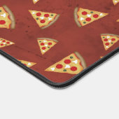 Koel pizza snijdt  rood patroon bureaumat (Hoek)