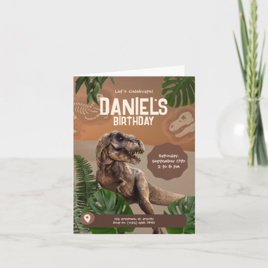 Koel realistisch dinosaurus verjaardagsuitnodiging (Voorkant)