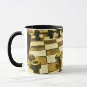 Koel schaakbord met noten en Bolts Mok (Links)