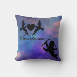 Koel, verbluffend, paarse vogels die hart en kast kussen