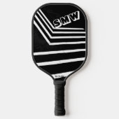 Koel zwart, witte lijnen, aangepast monogram pickleball paddle (Voorkant)