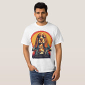 Koele basset hound biker in de zonsondergang t-shirt (Voorkant volledig)