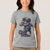 Koele Britse Bulldog op Skateboard Tri-Blend Shirt (Voorkant)
