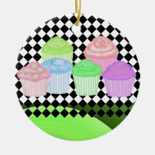 Koele Cupcakes op een Zwarte Diamant Achtergrond Keramisch Ornament