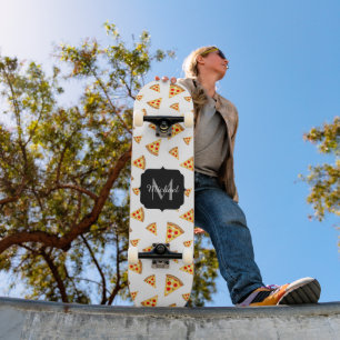 Koele en leuke pizza plakjes patroon Monogram wit Persoonlijk Skateboard