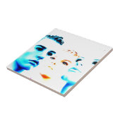 Koele gezichten (drie) vrienden, minimalistisch on tegeltje (Zijkant)