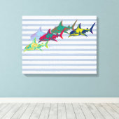 Koele haai op witte strepen canvas afdruk (Insitu (Houten vloer))