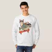 Koele kat en karper op skateboard t-shirt (Voorkant volledig)