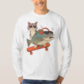 Koele kat en karper op skateboard t-shirt (Voorkant)