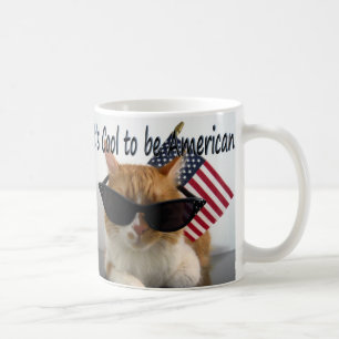 Koele Kat in Zonnebril met Amerikaanse Vlag Mok