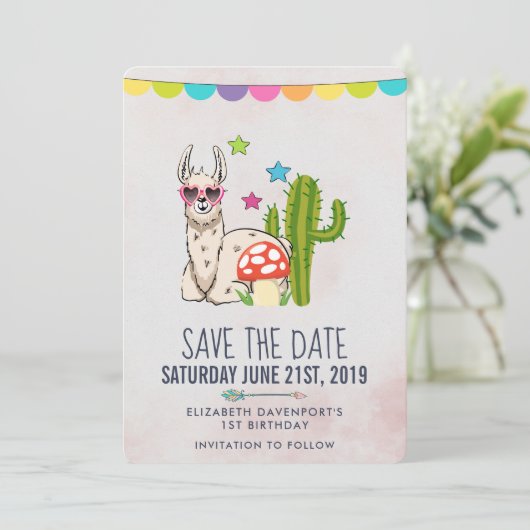 Koele lama in hartvormige zonnebril Verjaardag Save The Date (Staand voorkant)