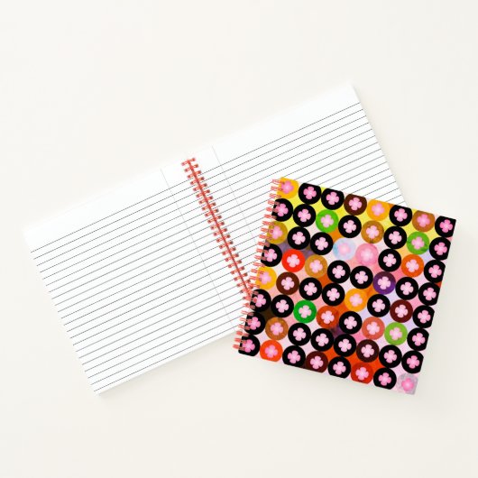 Koele multi gekleurde cirkels & roze klavers notitieboek (Binnen)
