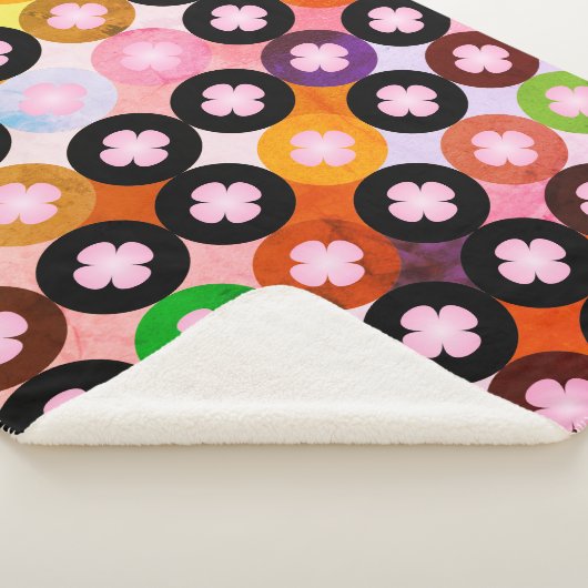 Koele multi gekleurde cirkels & roze klavers sherpa deken (3/4)