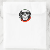 Koele schedel met zonnebril en helm ronde sticker (Tas)