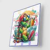 Koele schildpad ontspannen met een drink op de pro vierkante klok (Hoek)
