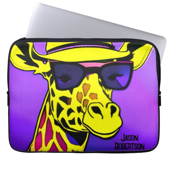 Koele vent giraffe met zonnebril. Bewerkbaar Laptop Sleeve (Voorkant)