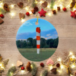 Koele windsok Foto, Vrolijk kerstfeest, Personalis Keramisch Ornament<br><div class="desc">Koele windsok foto,  Vrolijk kerstfeest,  gepersonaliseerde keramische Ornament copyright stijgen in stijl Design LLC.</div>