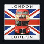 Koelkast Magneet w. London Bus en Britse vlag<br><div class="desc">Nieuwe, kleurrijke souvenirproducten voor bezoekers van Londen en degenen die van Londen en het Verenigd Koninkrijk houden van ver, waaronder Wenskaarten, Briefkaarten, Badges, Magneten, Stickers, T-shirts, Petten, Schorten, sleutelhangers. Bezoek zeker de winkel van LONDONBUS om alles te zien wat er te zien is! Alle werken van © Caroline Webb. Vergeet...</div>