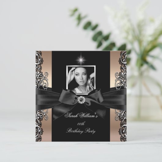 Koffee Beige Birthday Party Black Silver Foto Kaart (Staand voorkant)