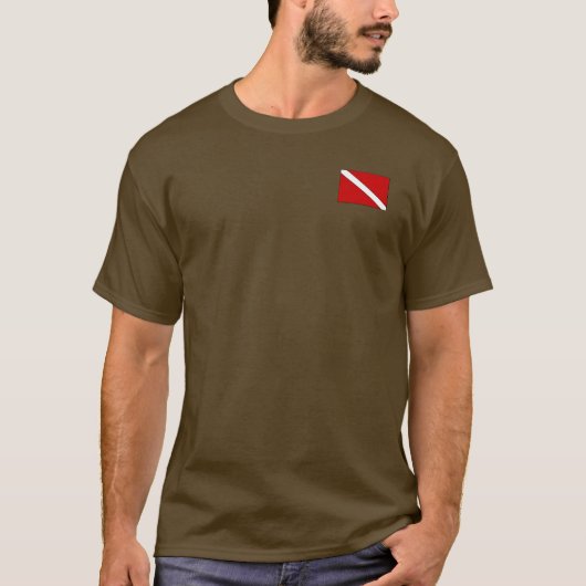 Koffie bewapent een duiker met tweemaal daags T Sh T-shirt (Voorkant)