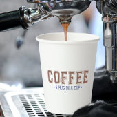 Koffie: Een beker in een beker met papier