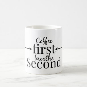 Koffie eerste ademhaling tweede koffiemok