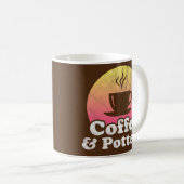 Koffie en aardewerk koffiemok (Voorkant rechts)