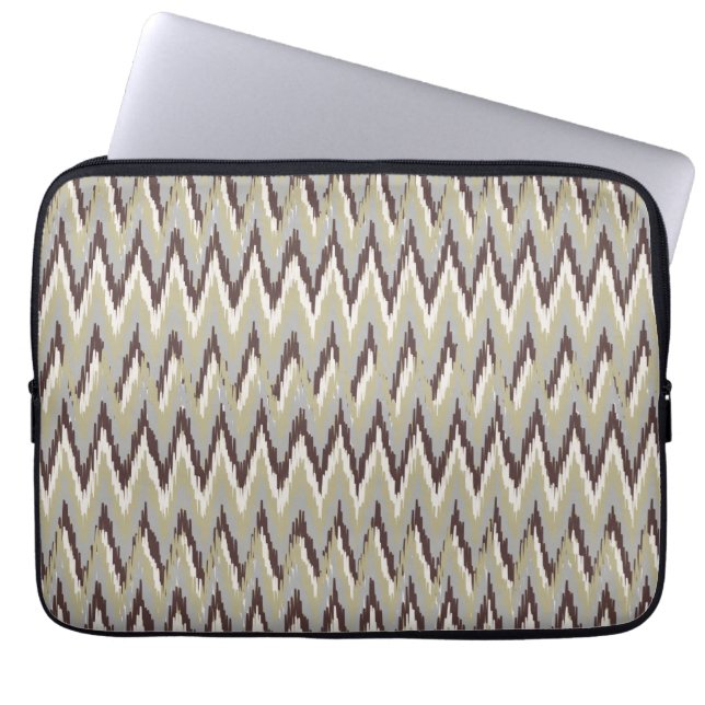 Koffie- en Sage-iKat ZigZag-patroon Laptop Sleeve (Voorkant)