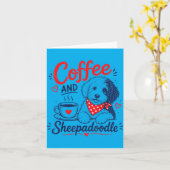 Koffie En Sheepadoodle Moeder Fpirate Held Doggo P Kaart (Gele Bloem)