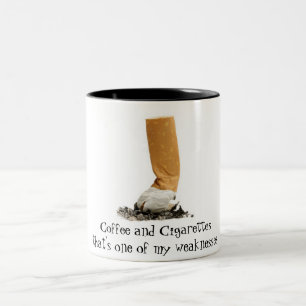 Koffie en sigaretten tweekleurige koffiemok