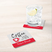 Koffie en vrienden perfect overvloeien rood kartonnen onderzetters (Insitu)