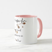 Koffie in de ene hand vertrouwen in de andere mok (Voorkant rechts)