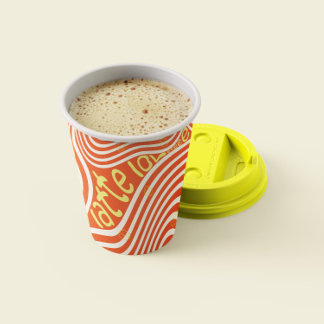 Koffie latte liefde levendige papieren bekers