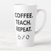 Koffie leren herhalen - minimalistische leraar latte mok (Rechts)