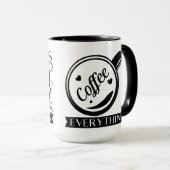 Koffie lost alles grappig citaat zwart wit op mok (Voorkant rechts)