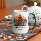 Koffie maakt me poep Bigfoot Sasquatch Funny 15oz Mok