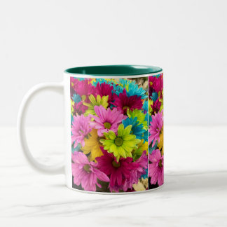 Koffie mok met aangename bloemen