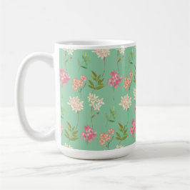 Koffie mok met floraal ontwerp op groene achtergro