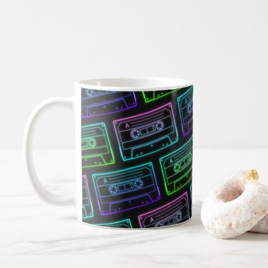 Koffie Mok met Neon Multicolor Cassettepatroon (Met donut)