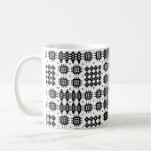 Koffie Mok: Welsh Tapestry Pattern, Zwart op Wit Mok (Links)
