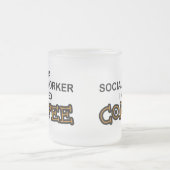 Koffie nodig - maatschappelijk werkers matglas koffiemok (Center)