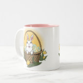 Koffiebeker feestelijke bunny Cup bij paasbunny Mo Tweekleurige Koffiemok (Voorkant links)