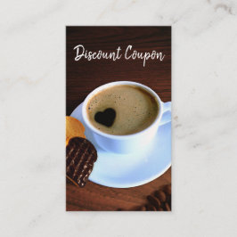 Koffiebeker met hartverwarmd schuim kortingskaartje