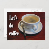 Koffiebeker op houten tafel briefkaart (Voorkant / Achterkant)