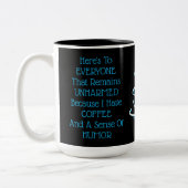 KoffieHumor Tweekleurige Koffiemok (Links)