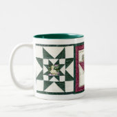 Koffiekoffie-Mok met gequilde potholders Tweekleurige Koffiemok (Links)