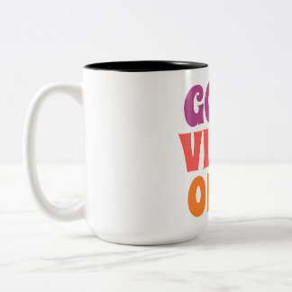Koffiekop met goede vibraties tweekleurige koffiemok