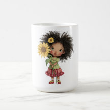 Koffiekopje met klein meisje dat zonnebloem vastho